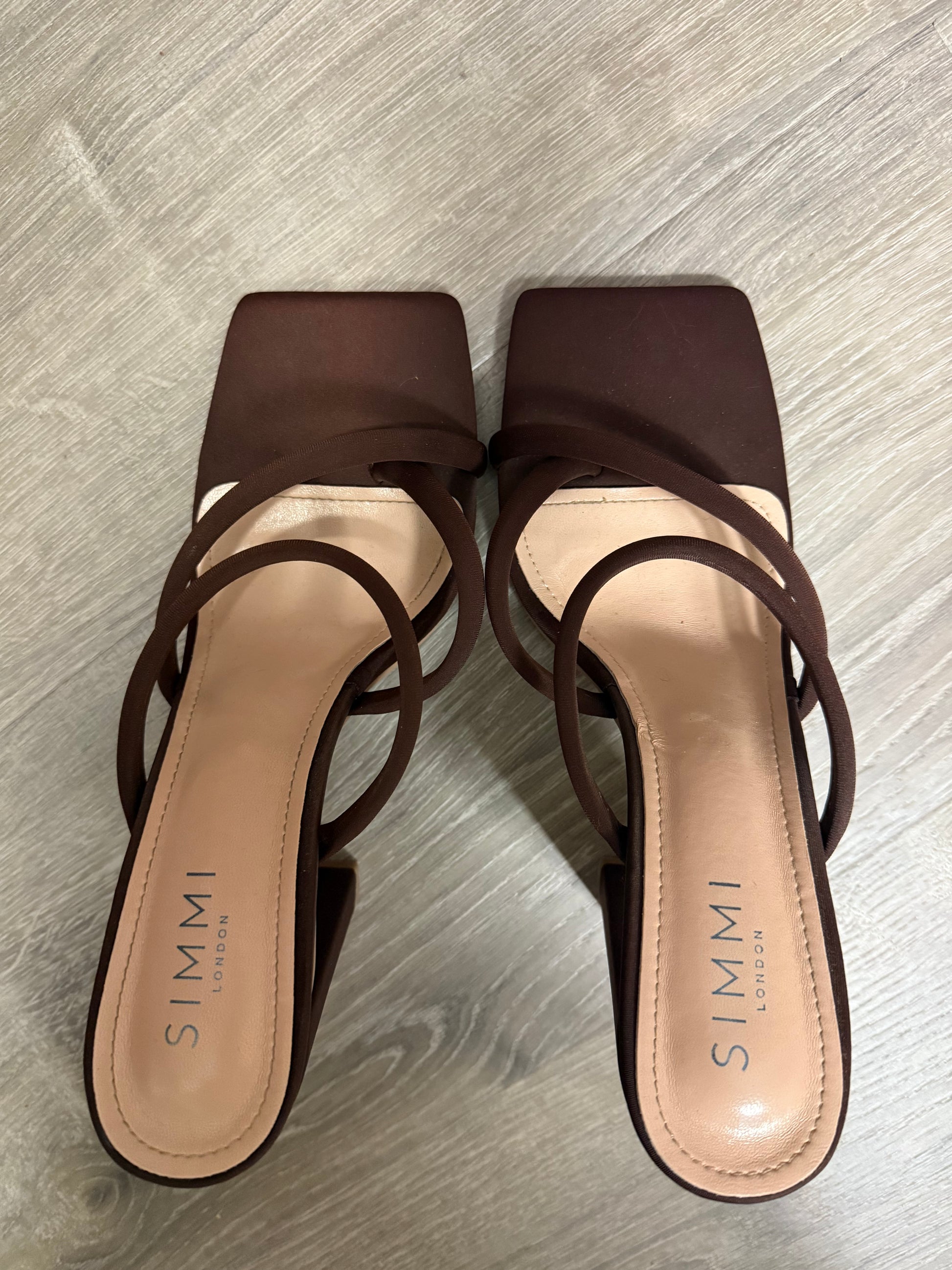Chocolate brown chunky heel shoes