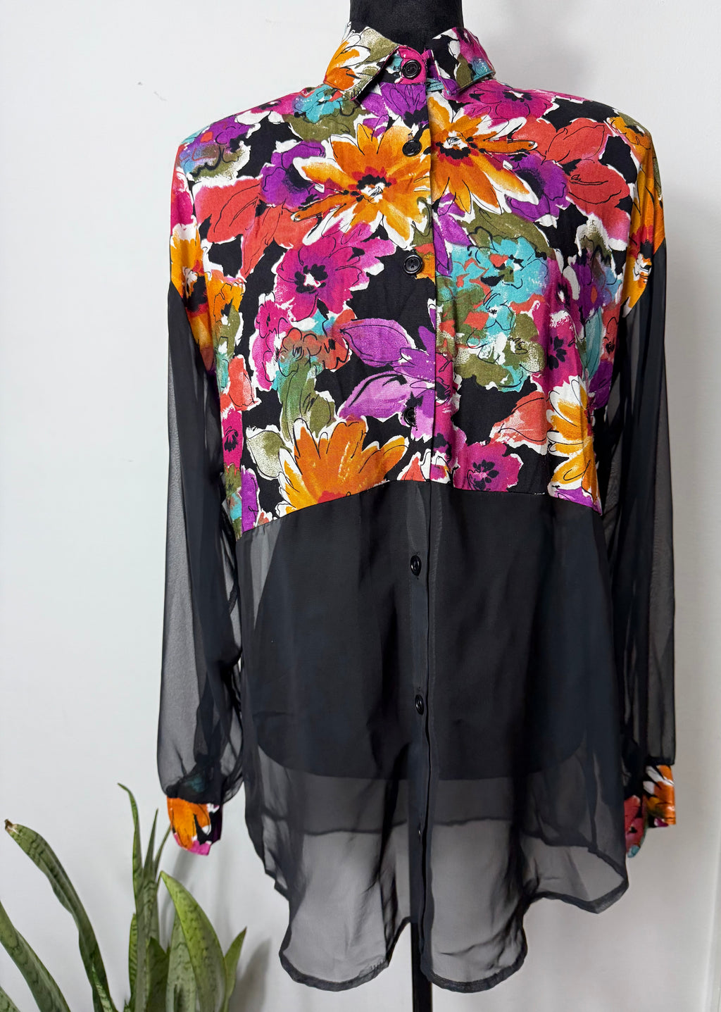 Floraaaaa vintage floral and sheer top