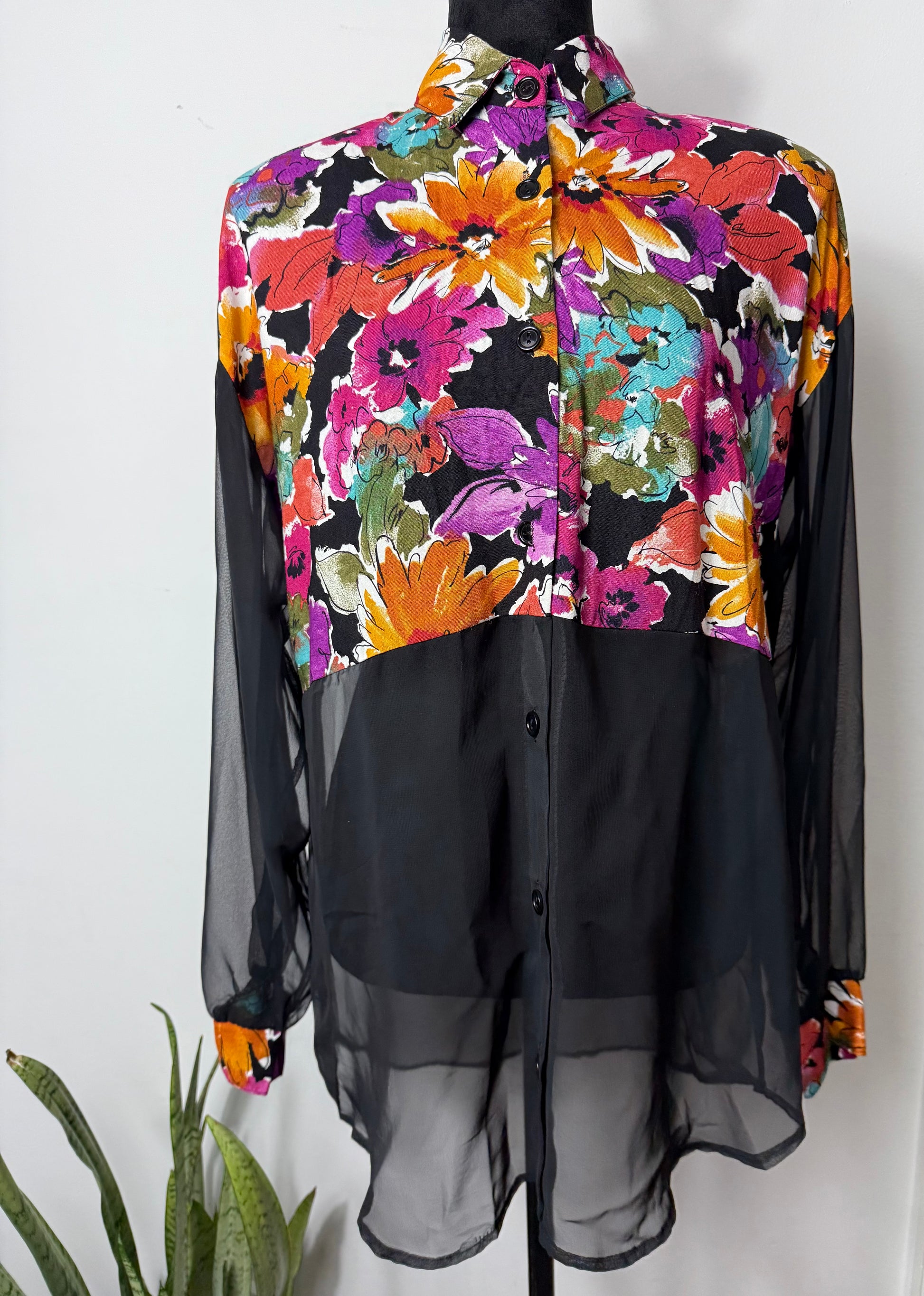 Floraaaaa vintage floral and sheer top